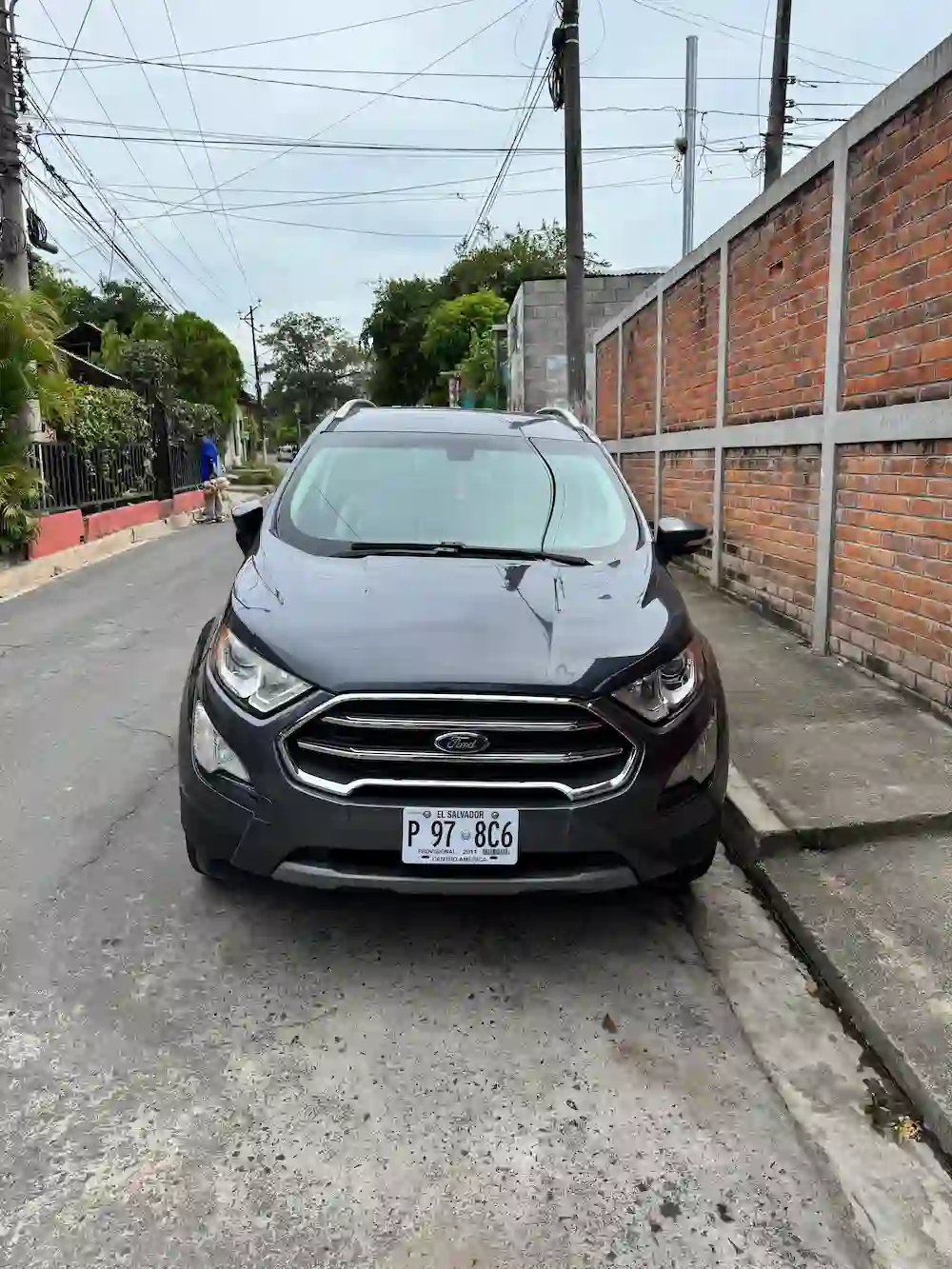 Ford EcoSport 2019 vista frontal - Alquiler en El Salvador
